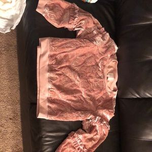 CINQ À SEPT
Scoop Neck Long Sleeve Sweatshirt
Size L